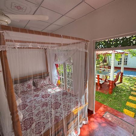 Silvas Surf Home Weligama Eksteriør billede