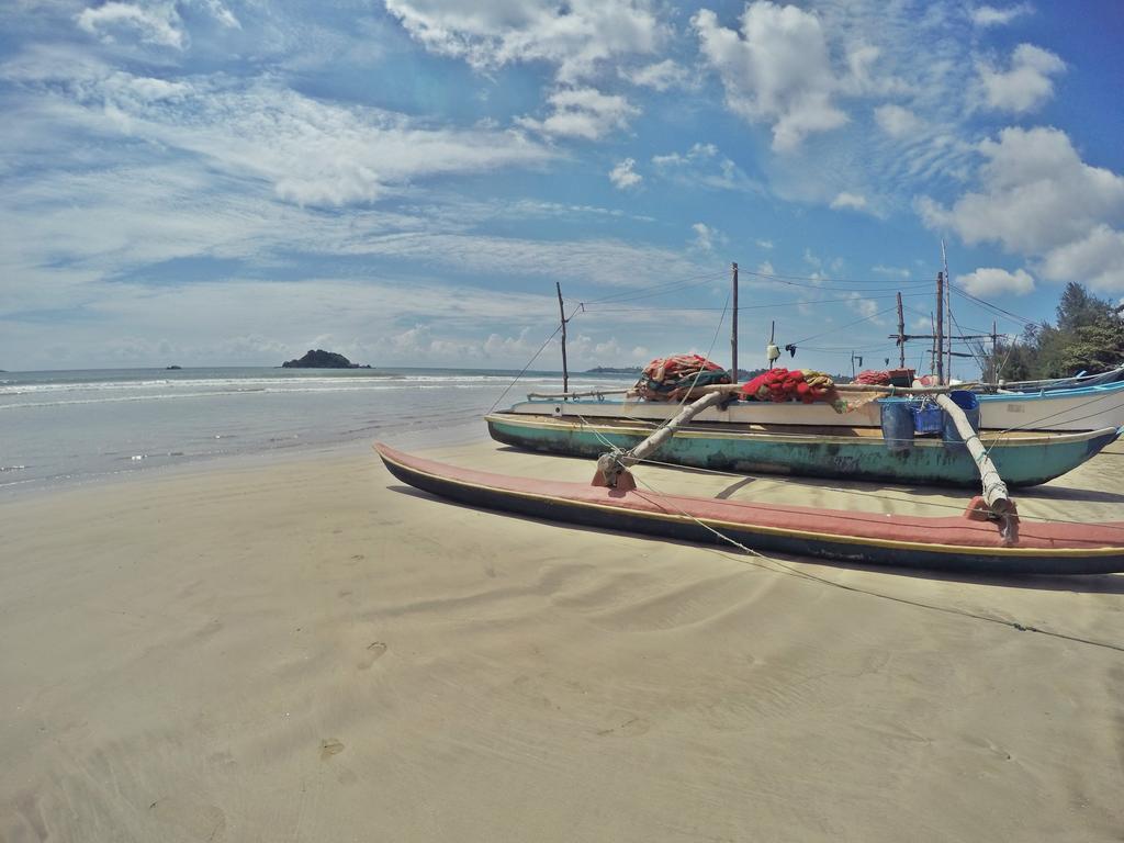 Silvas Surf Home Weligama Eksteriør billede