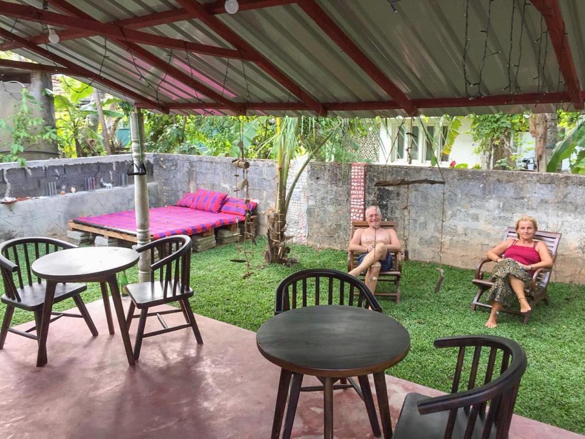 Silvas Surf Home Weligama Eksteriør billede